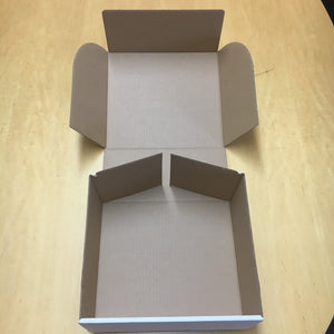 Cake Box, Die Cut Corrugated Cardboard Box Fefco 0426, 268mm x 245mm x 125mm, B Flute White Kraft